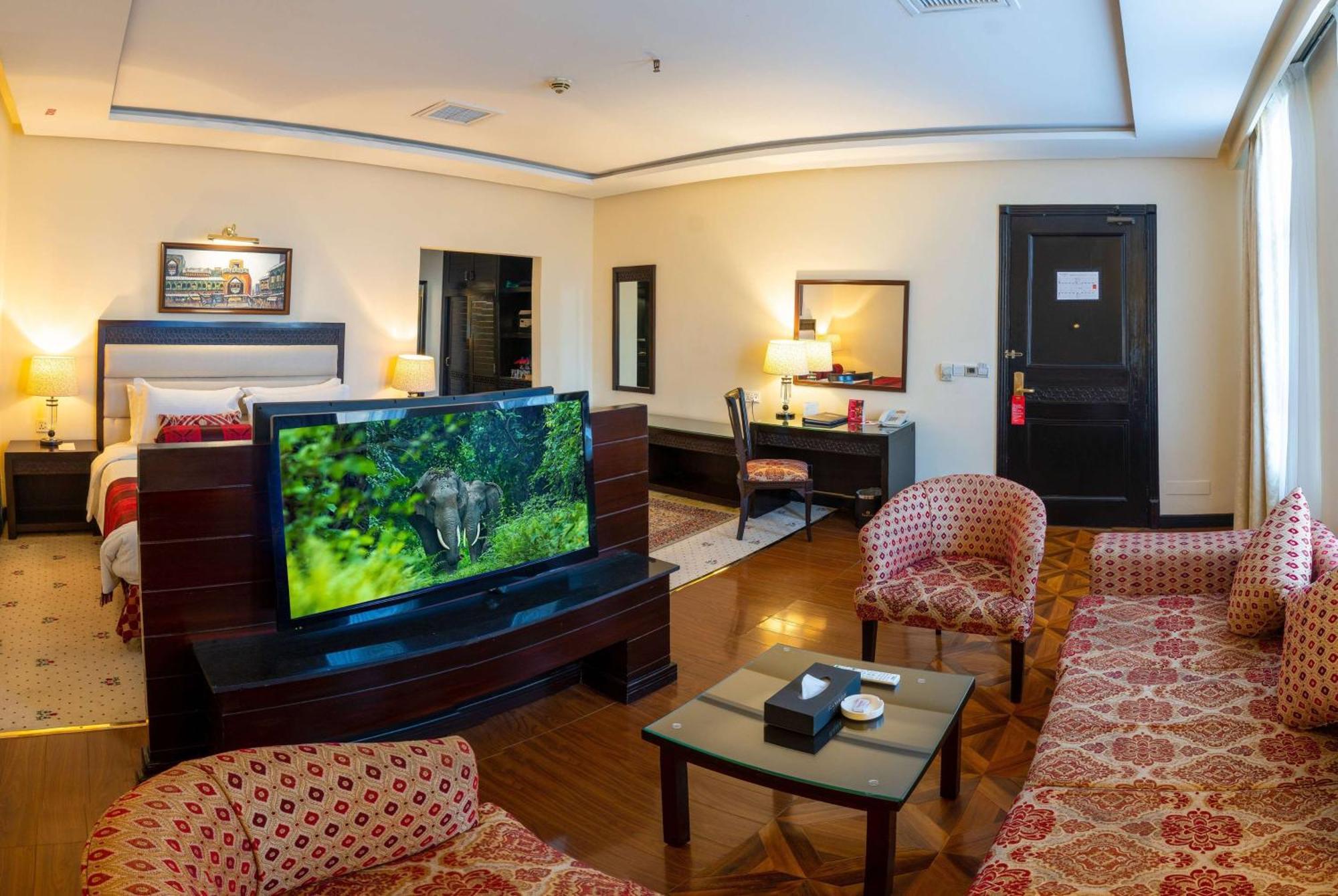 Ramada By Wyndham Iszlámábád Kültér fotó